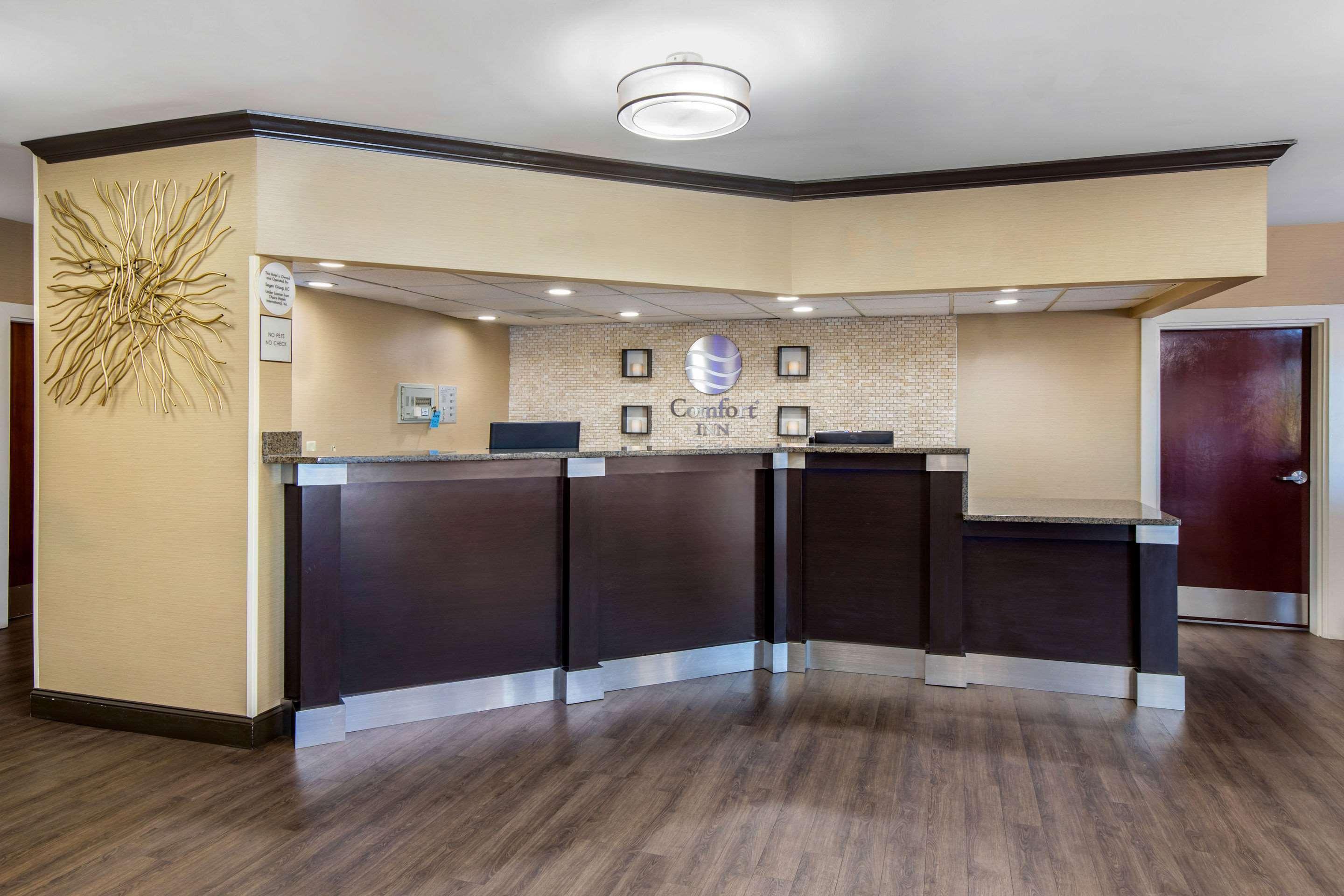 Comfort Inn Shelby Buitenkant foto