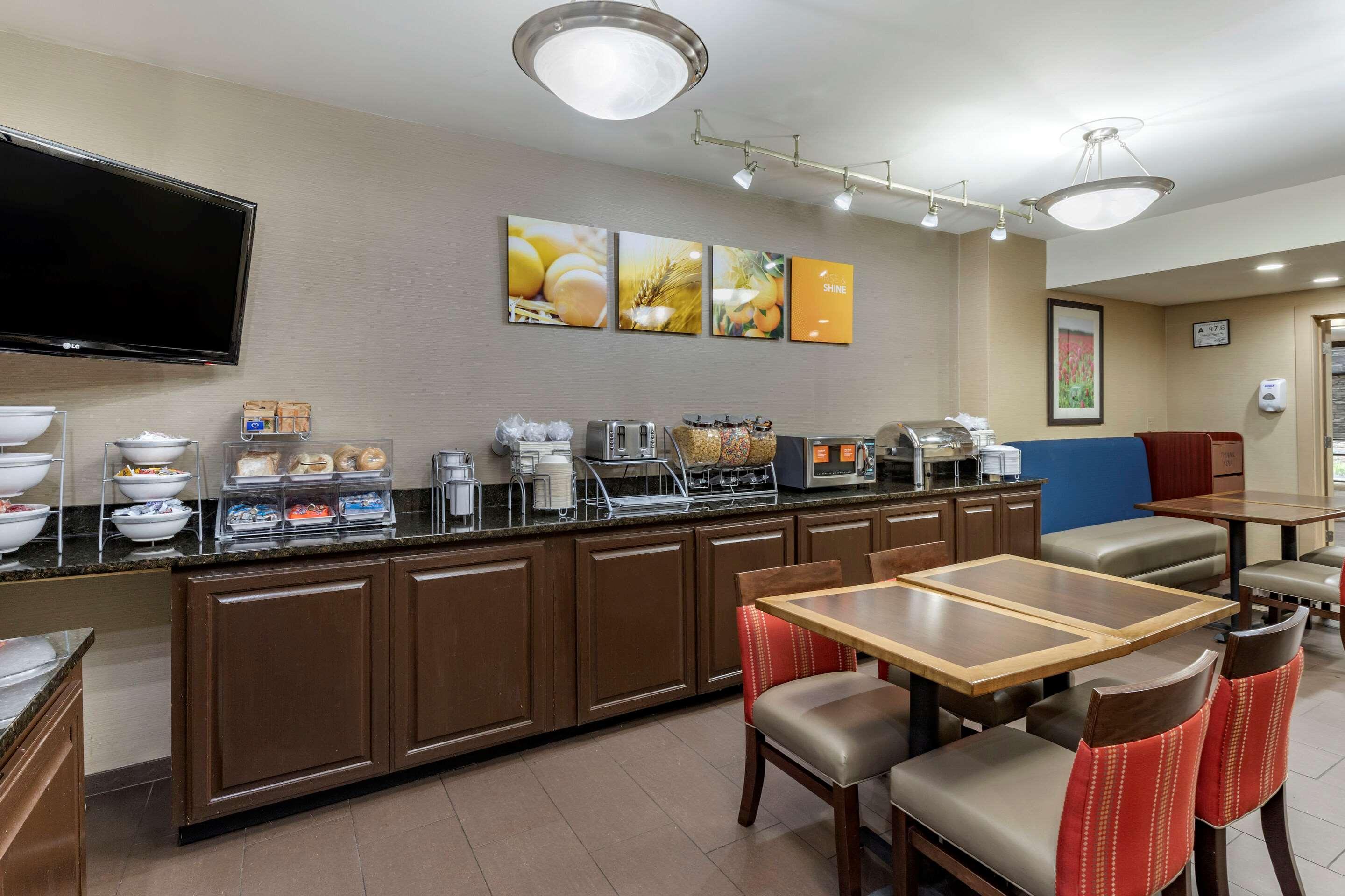 Comfort Inn Shelby Buitenkant foto