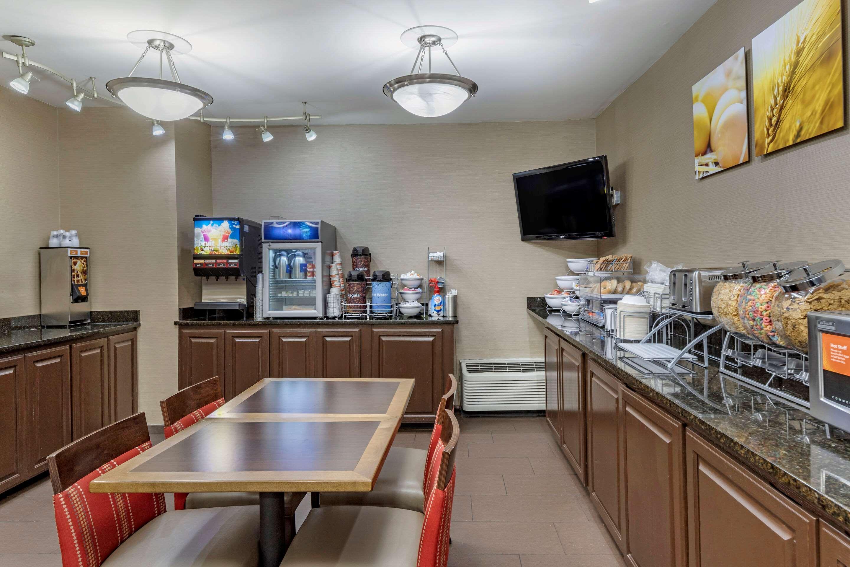 Comfort Inn Shelby Buitenkant foto